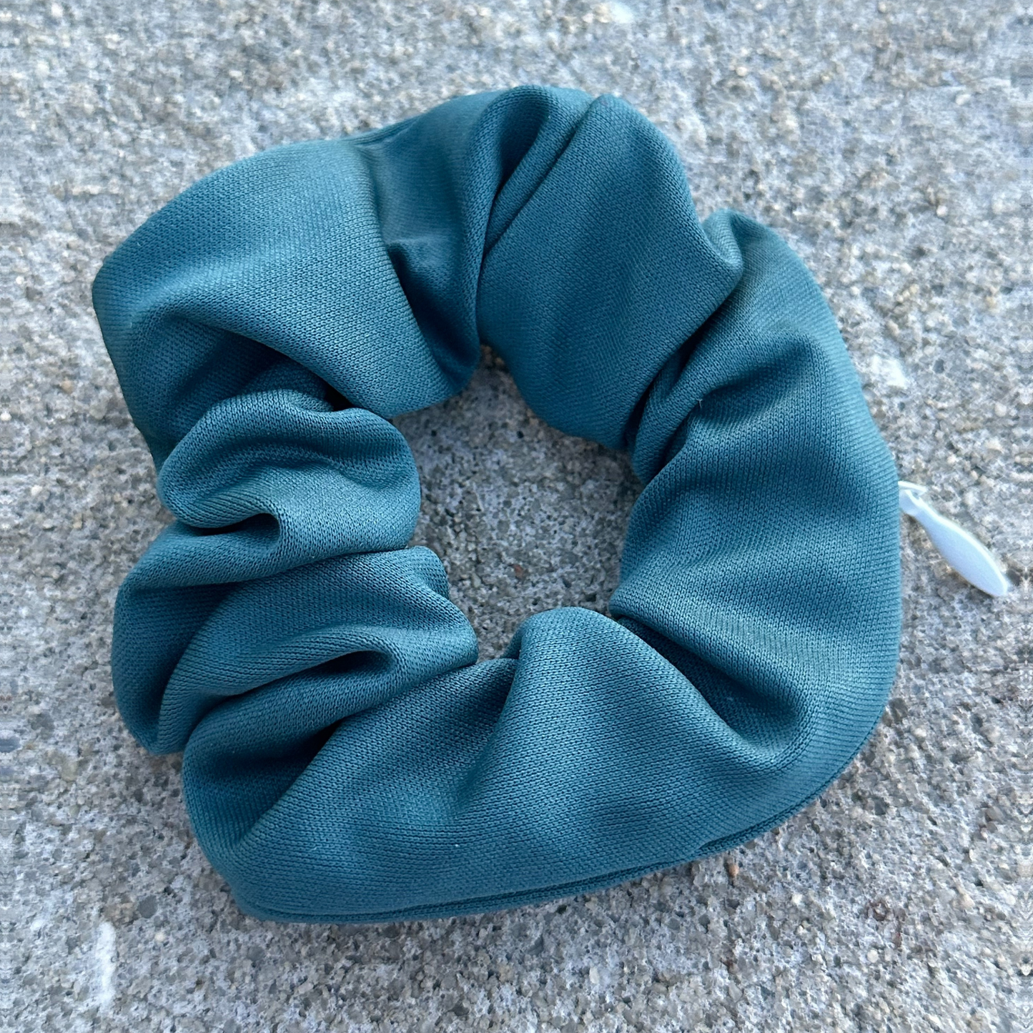 Explorer Hidden Pocket Scrunchie (2-pack) - Black/Dark Teal